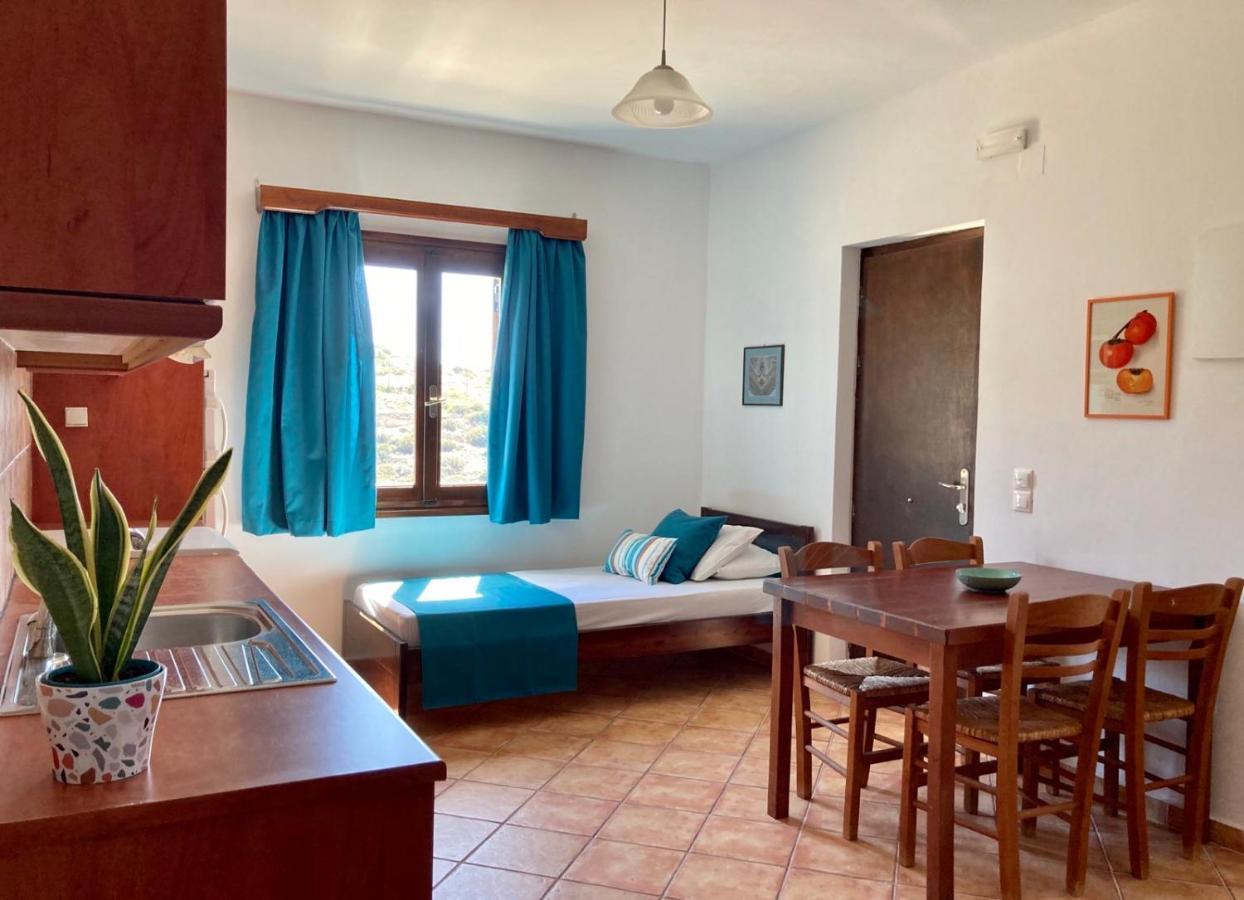 Syrou Lotos Studios & Apartments (Adults Only) Kíni Kültér fotó