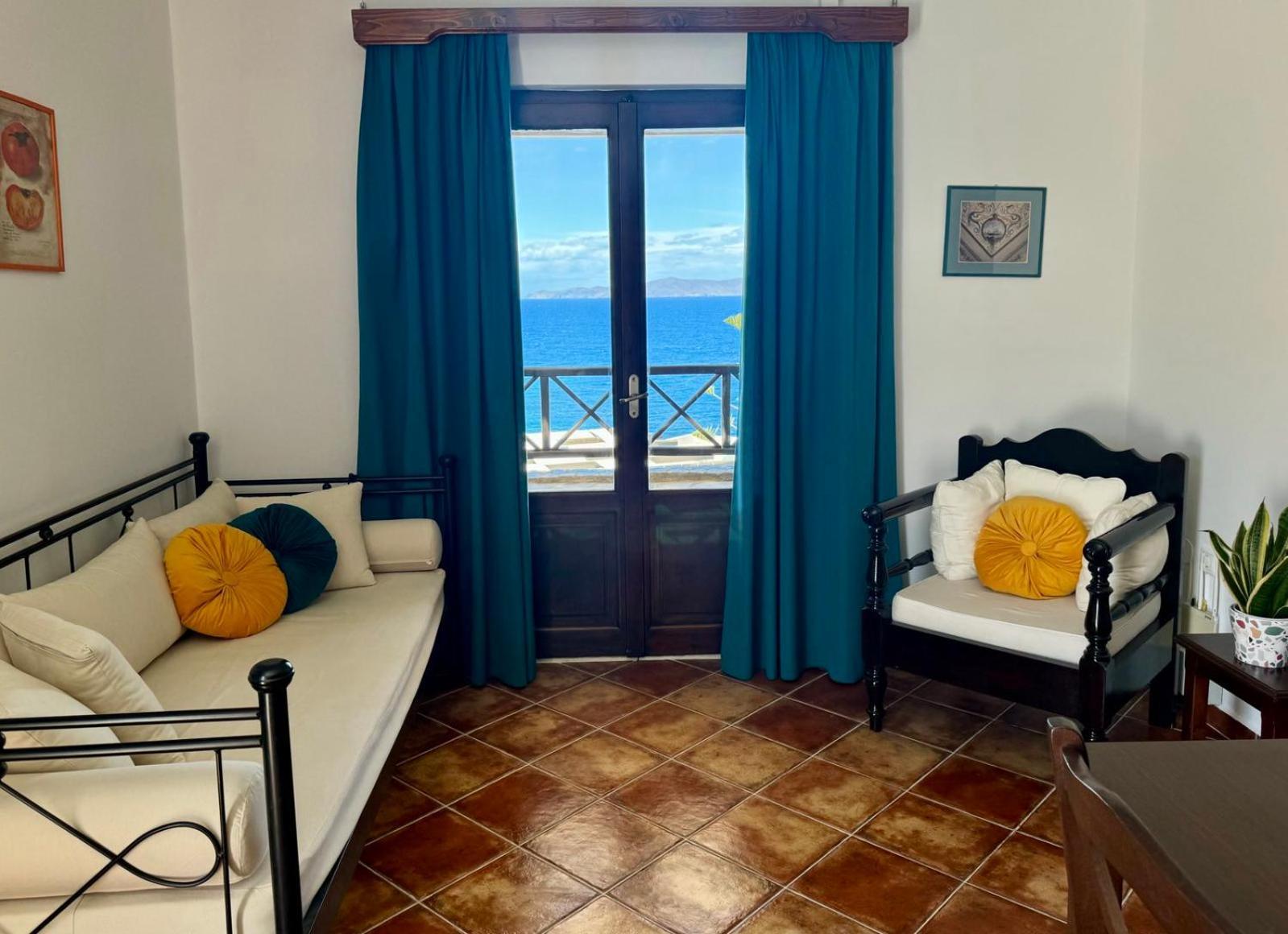 Syrou Lotos Studios & Apartments (Adults Only) Kíni Kültér fotó